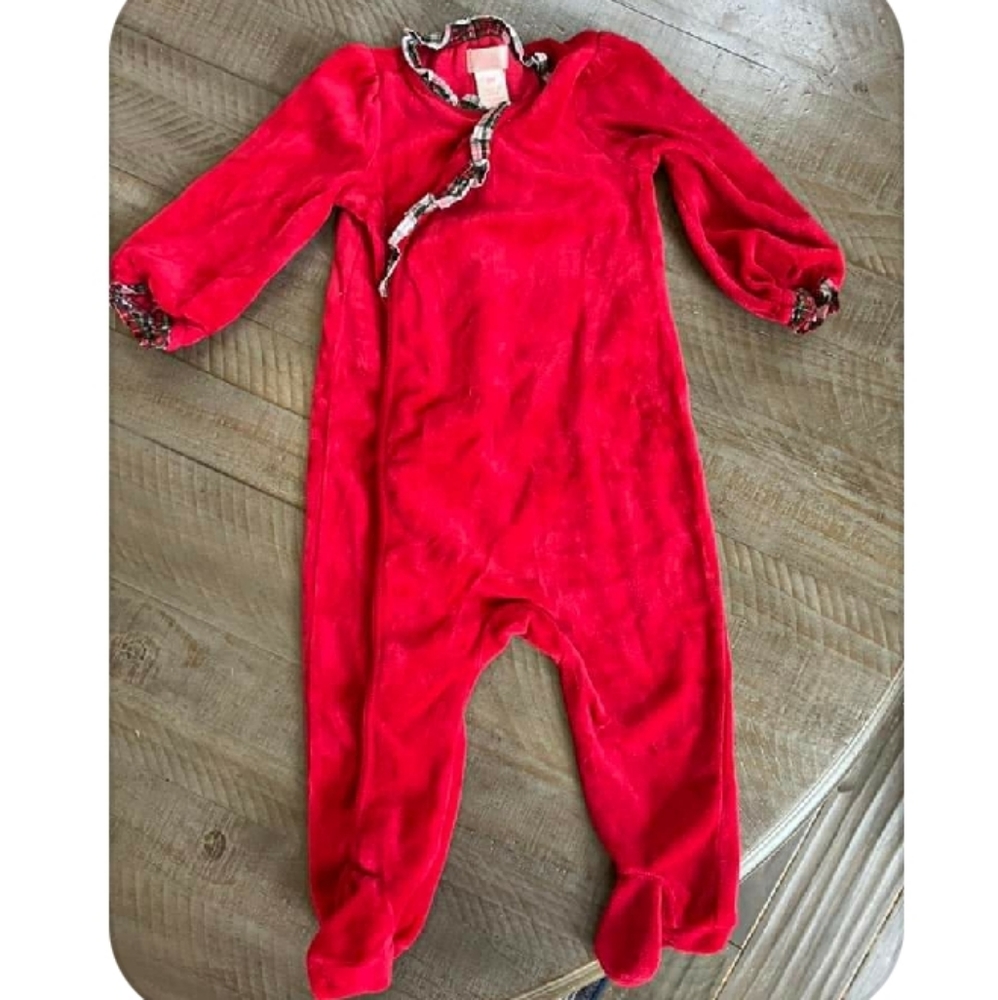 Chaps vintage 9m red velvet footed snap plaid ruffle detail one piece
